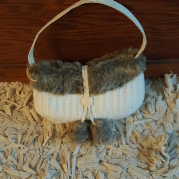 SALE BOHO  KNIT AND FAKE FUR BAG WITH POM POMS - Picture 7 of 8